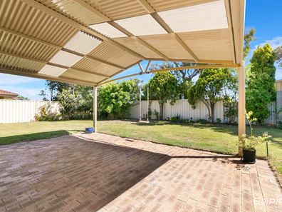 6 Bluebell Way, Bibra Lake WA 6163