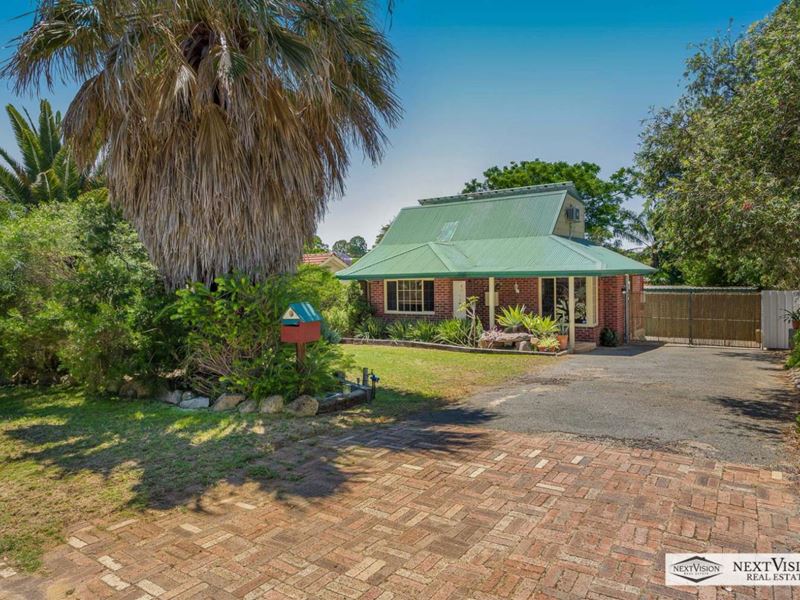 136 Cordelia Ave, Coolbellup WA 6163