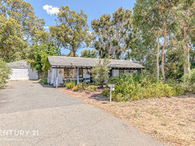 1 Ravenhill Road, Thornlie WA 6108