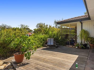 10A Pagneil Ct, Hamilton Hill WA 6163