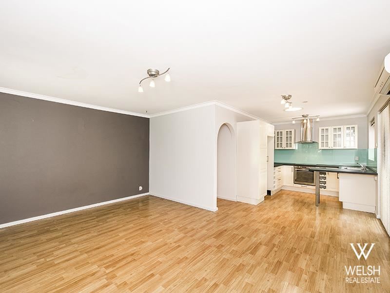 5 Smiths Avenue, Redcliffe