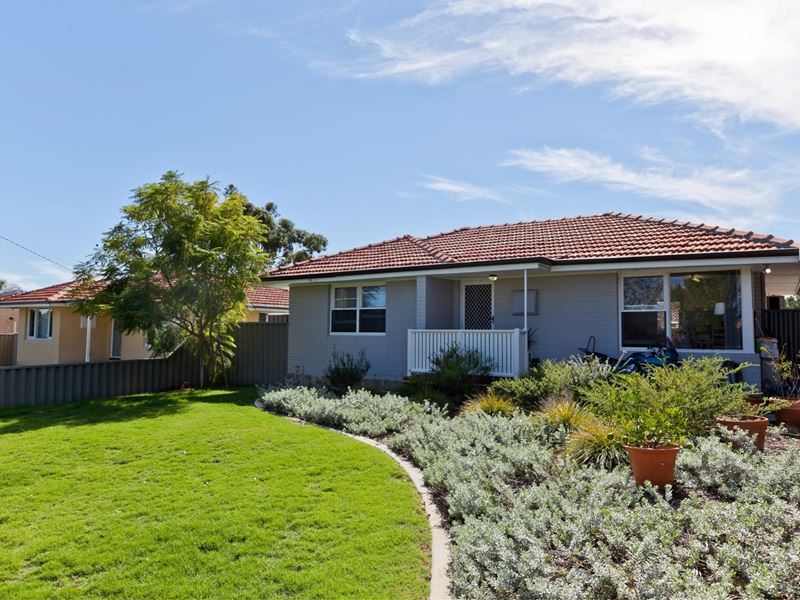 21 Kenwick Way, Balga WA 6061