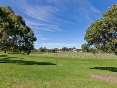 21 Kenwick Way, Balga WA 6061