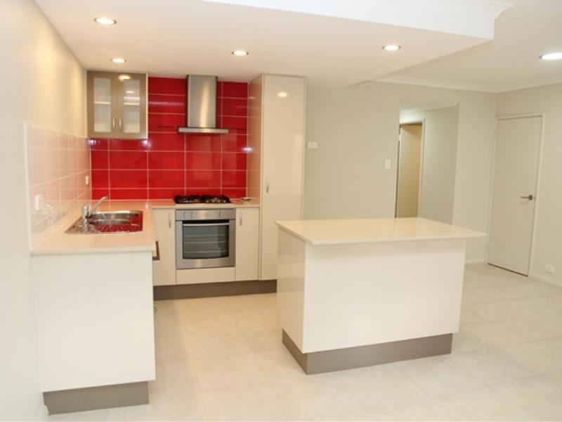 UNIT 2/4 CALE STREET, Midland