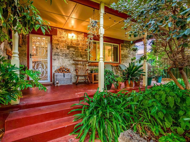 30 Rae Road, Safety Bay WA 6169