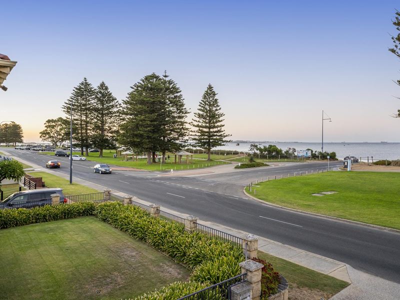 57 Esplanade, Rockingham