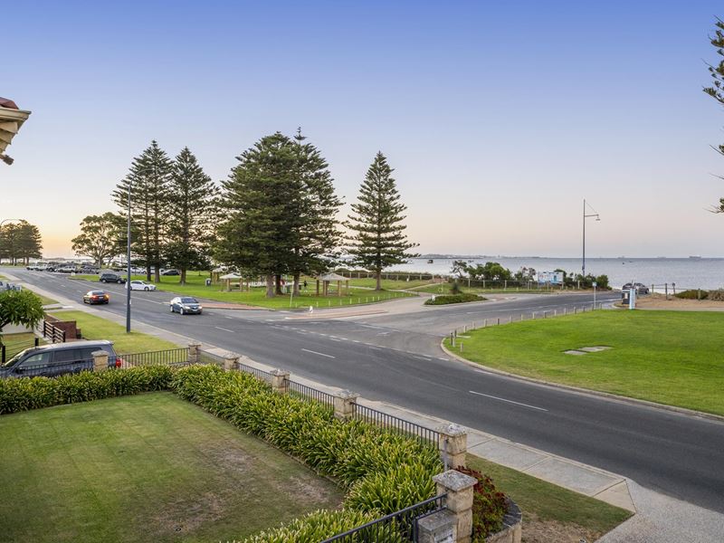 57 Esplanade, Rockingham WA 6168