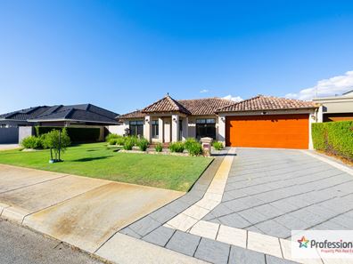 108 Dumbarton Road, Canning Vale WA 6155