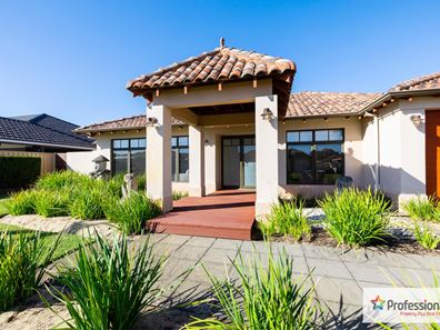 108 Dumbarton Road, Canning Vale WA 6155