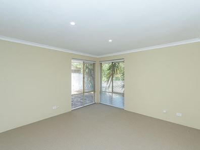 6 Macau Place, Warnbro WA 6169