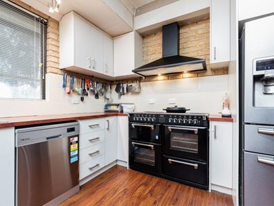 26 Stedham way, Balga WA 6061