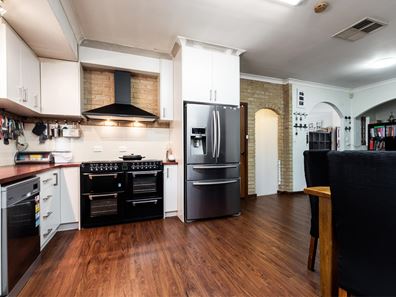 26 Stedham way, Balga WA 6061