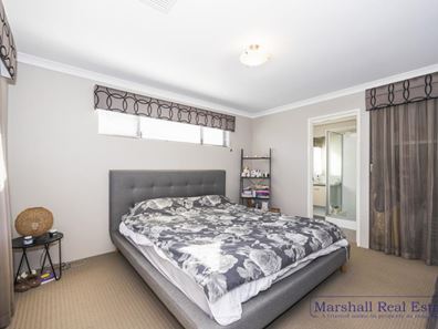 11 Chucklebud Street, Banksia Grove WA 6031