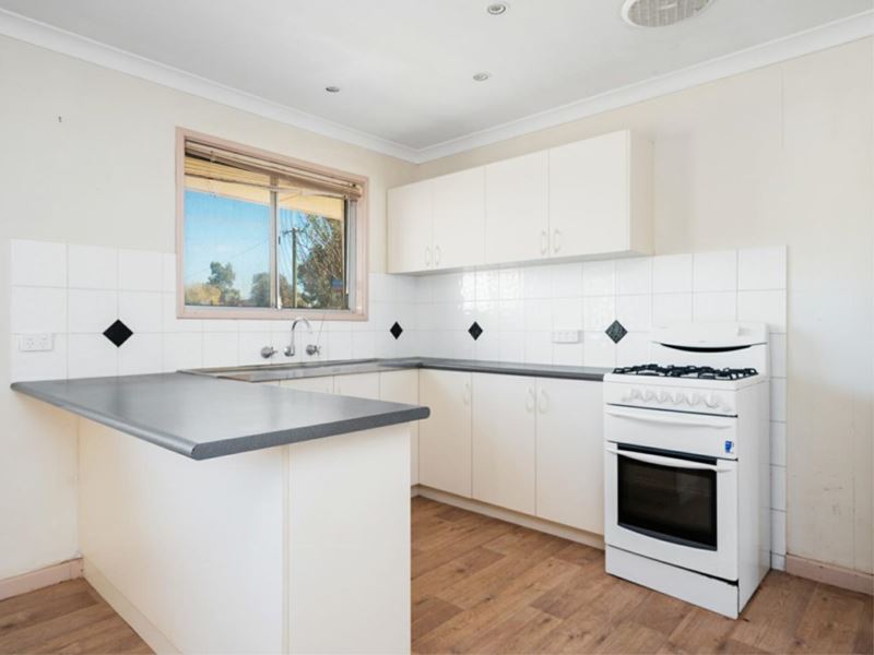 27 Conliffe Place, South Kalgoorlie