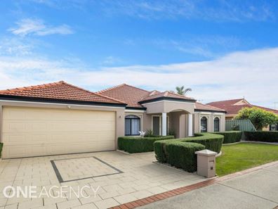 14 Freshwater Drive, Atwell WA 6164