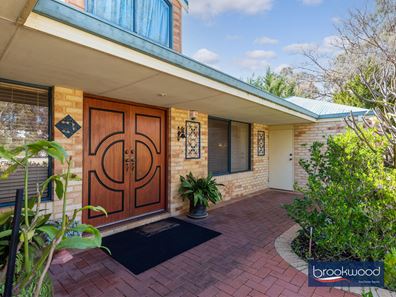 10 Painter Crescent, Mundaring WA 6073