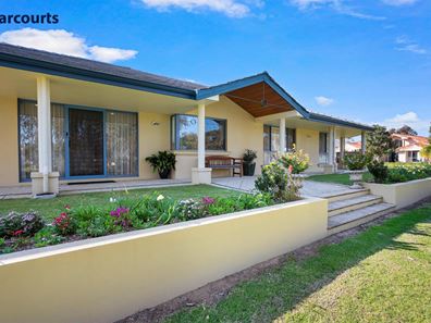 24 Turnberry Way, Pelican Point WA 6230