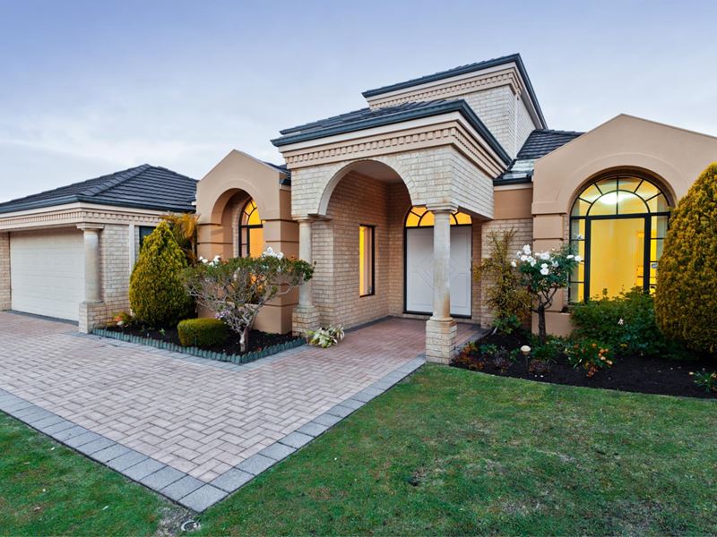 57 Ten Seldam Circle, Winthrop