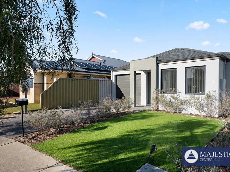 3C Milagro Fairway, Seville Grove WA 6112