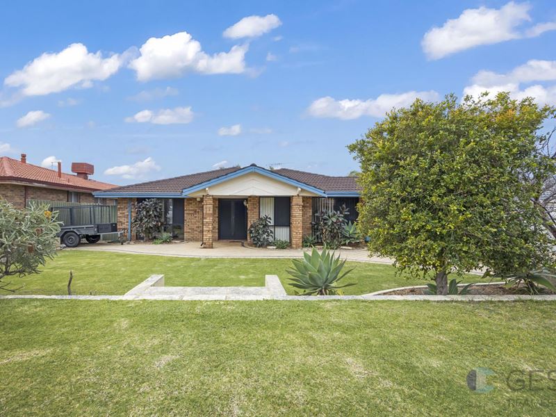33 Dartford Crescent, Marangaroo