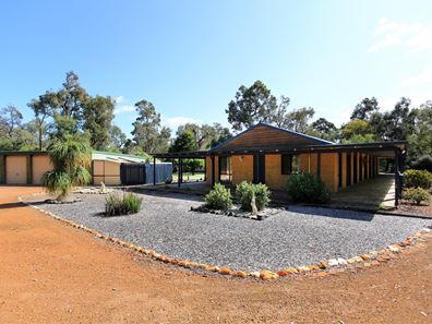 13 Windward Road, Leschenault WA 6233