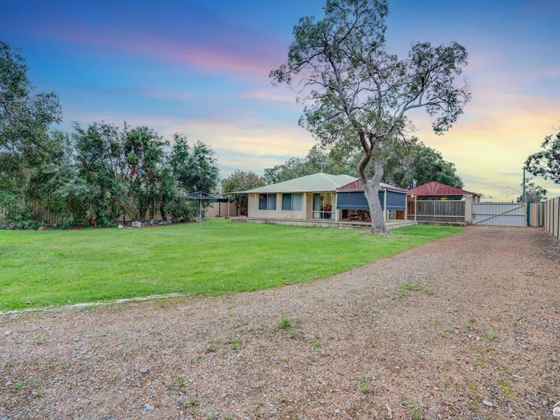 14 Bateman Street, Byford