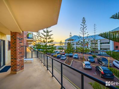 10/37 Dolphin  Drive, Mandurah WA 6210