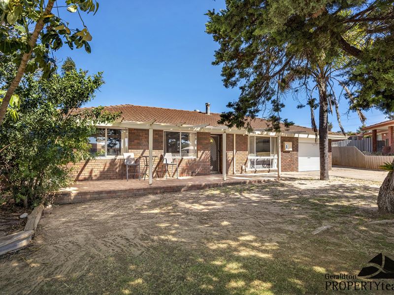 8 Earle Place, Utakarra