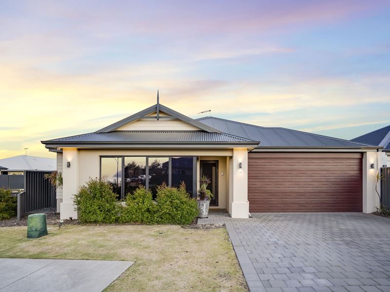 26 Apatite Street, Treeby WA 6164