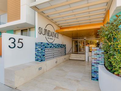 60/35 hastings street, Scarborough WA 6019