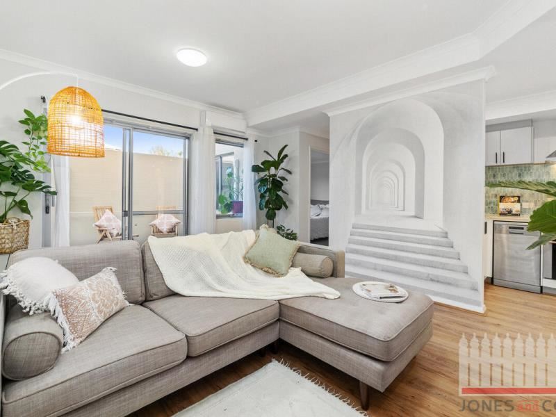2/10 Padbury Terrace, Midland