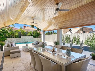 6 Pinecrest Gardens, Dianella WA 6059