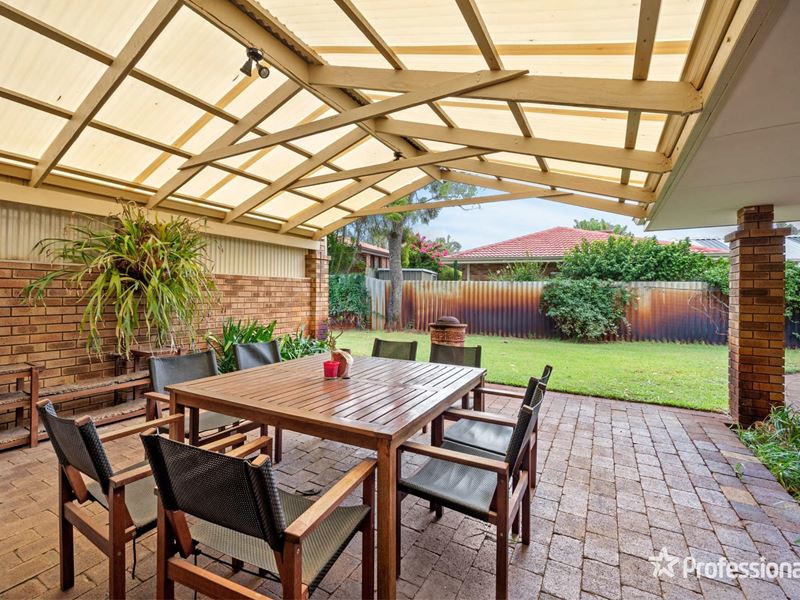 46 Gurian Gardens, Kingsley