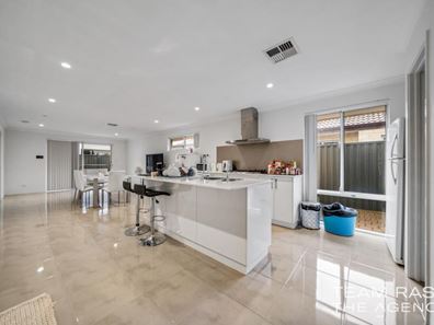 203 Suffolk Street, Caversham WA 6055