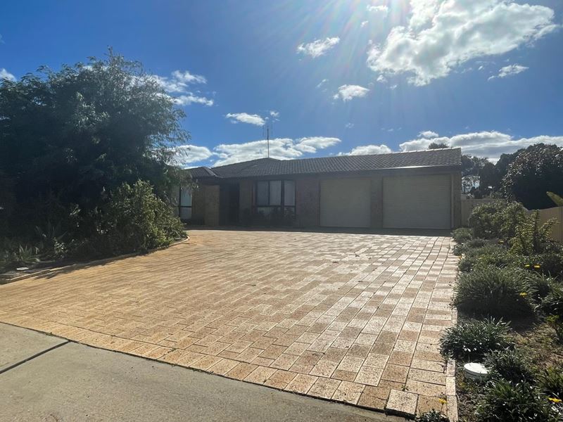 34 Ocean Drive, Port Denison
