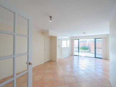 207A Holbeck Street, Doubleview WA 6018