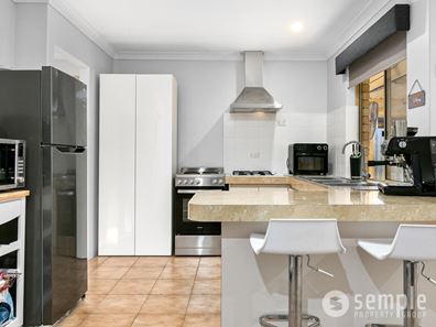 30 South Lake Drive, South Lake WA 6164