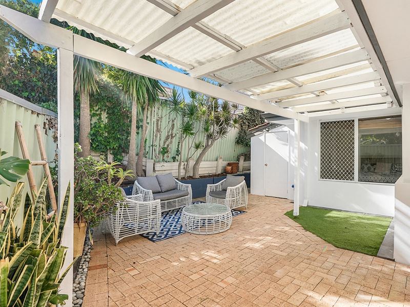3/3 Helmsley Street, Scarborough