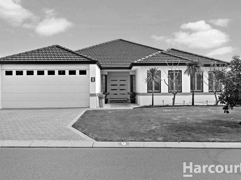 9 Pattison Ridge, Madora Bay