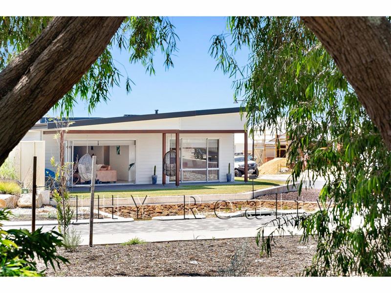 7 Henley Approach, Dunsborough WA 6281