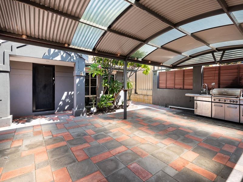 12 Moody Glen, Palmyra