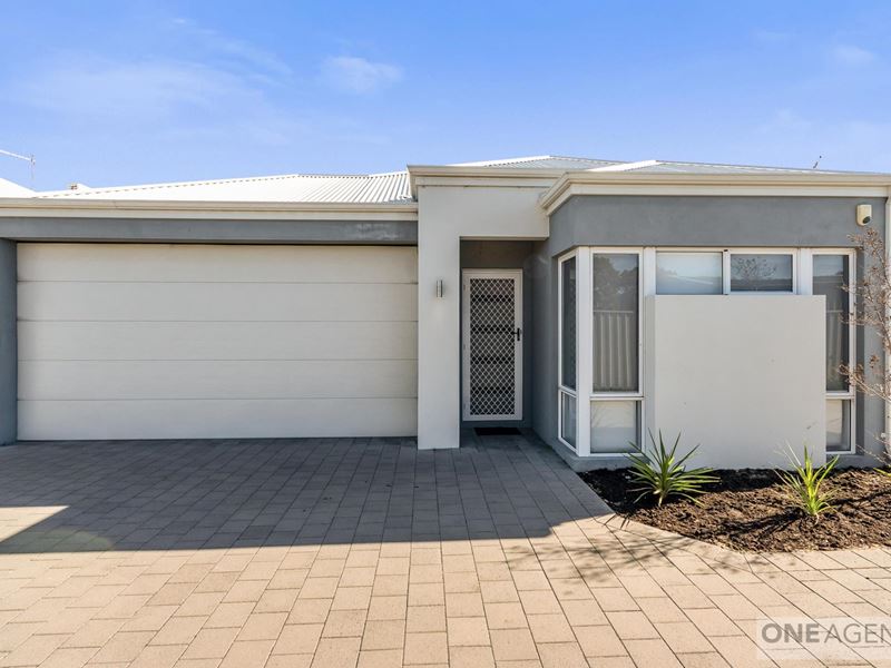 4B Livingstone Way, Padbury WA 6025