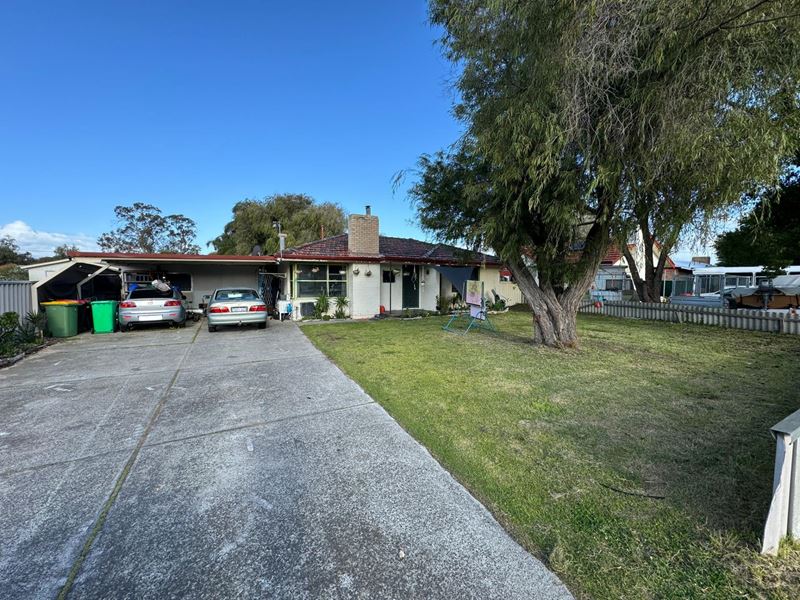 11 Kestral Street, Withers WA 6230