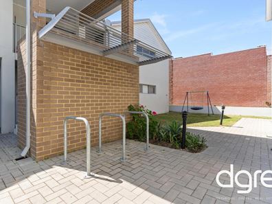 8/31 Stratton Street, Hamilton Hill WA 6163