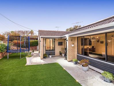 5 Santa Way, Wanneroo WA 6065