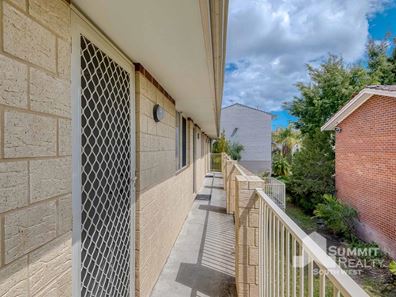 61/40 Reynolds  Way, Withers WA 6230