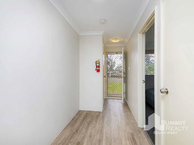 61/40 Reynolds  Way, Withers WA 6230