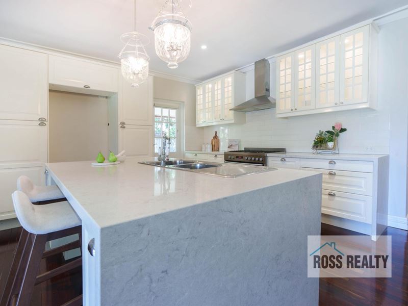 115 West Road, Bassendean