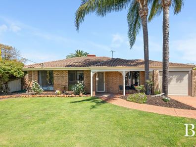 10 Maitland Place, Thornlie WA 6108