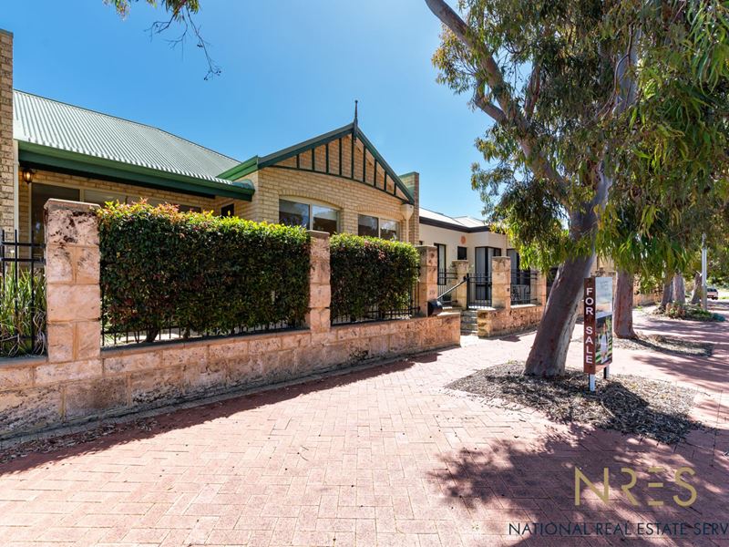 395 Lakeside Drive, Joondalup